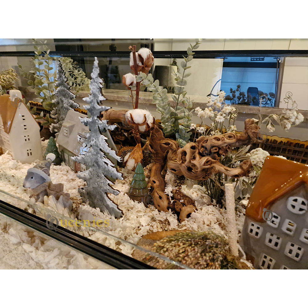 Winterscape met natuurlijke artikelen
