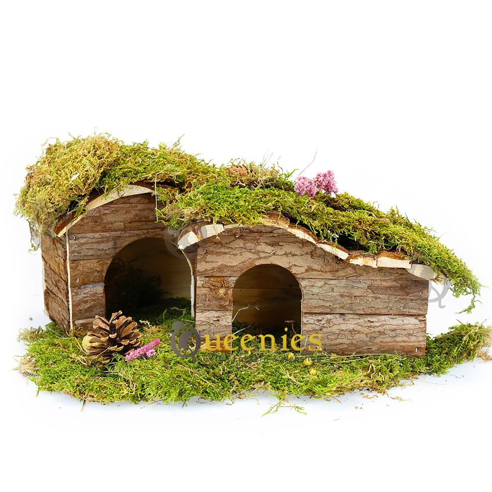 veilig degoehuisje van hout en schors