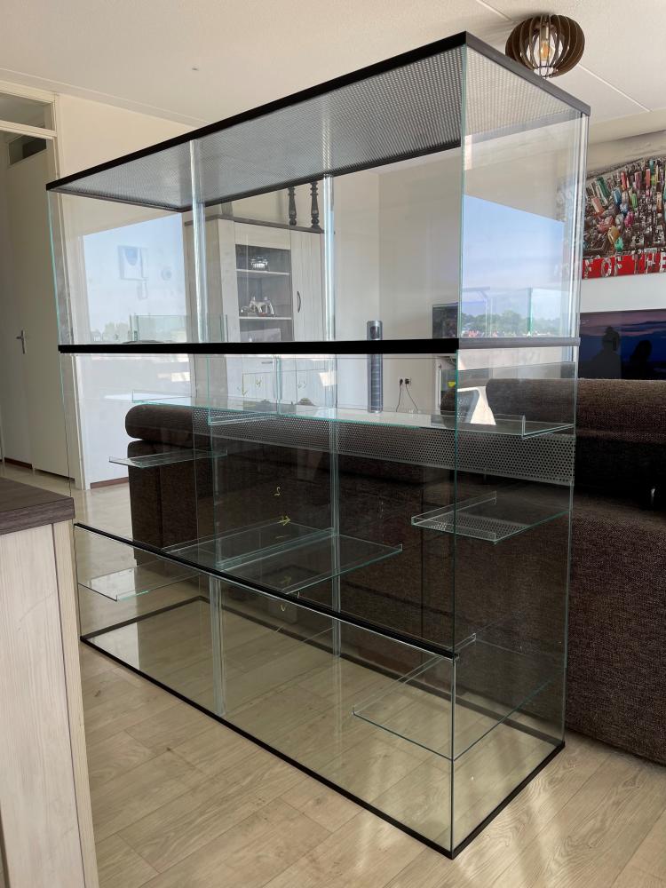 Grote Chinchilla kooi van glas met schuifruiten