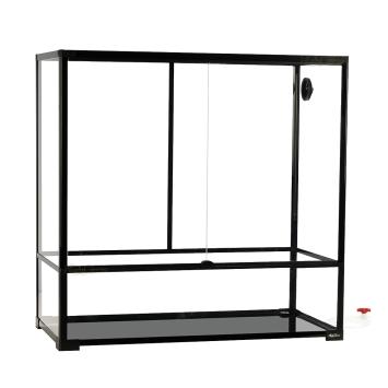 Hoog terrarium voor tropische planten en waterval
