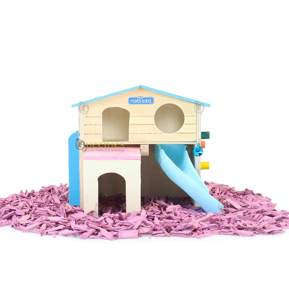 Speelhuis met een blauwe glijbaan voor extra speelplezier