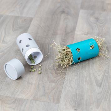 Konijnenspeelgoed roller met openingen voor brokjes